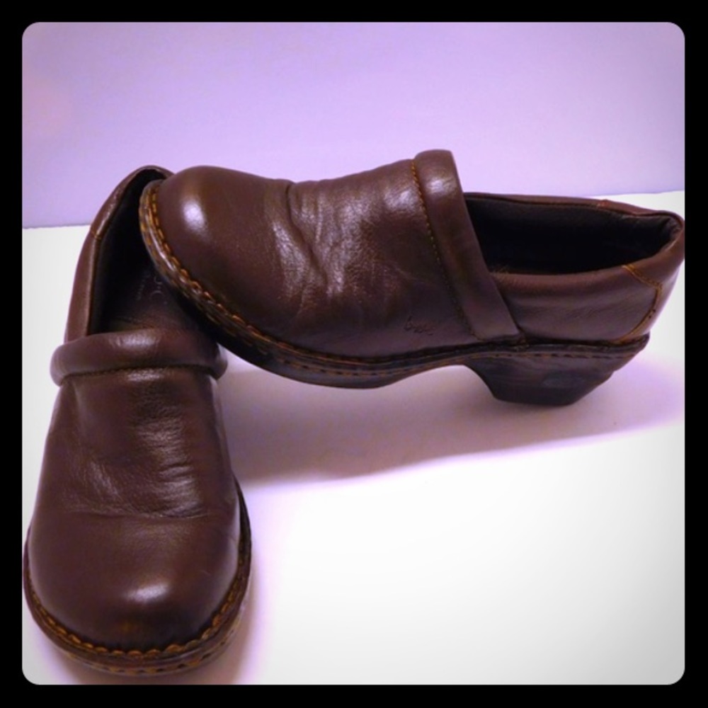 Brand new b.o.c. clogs!